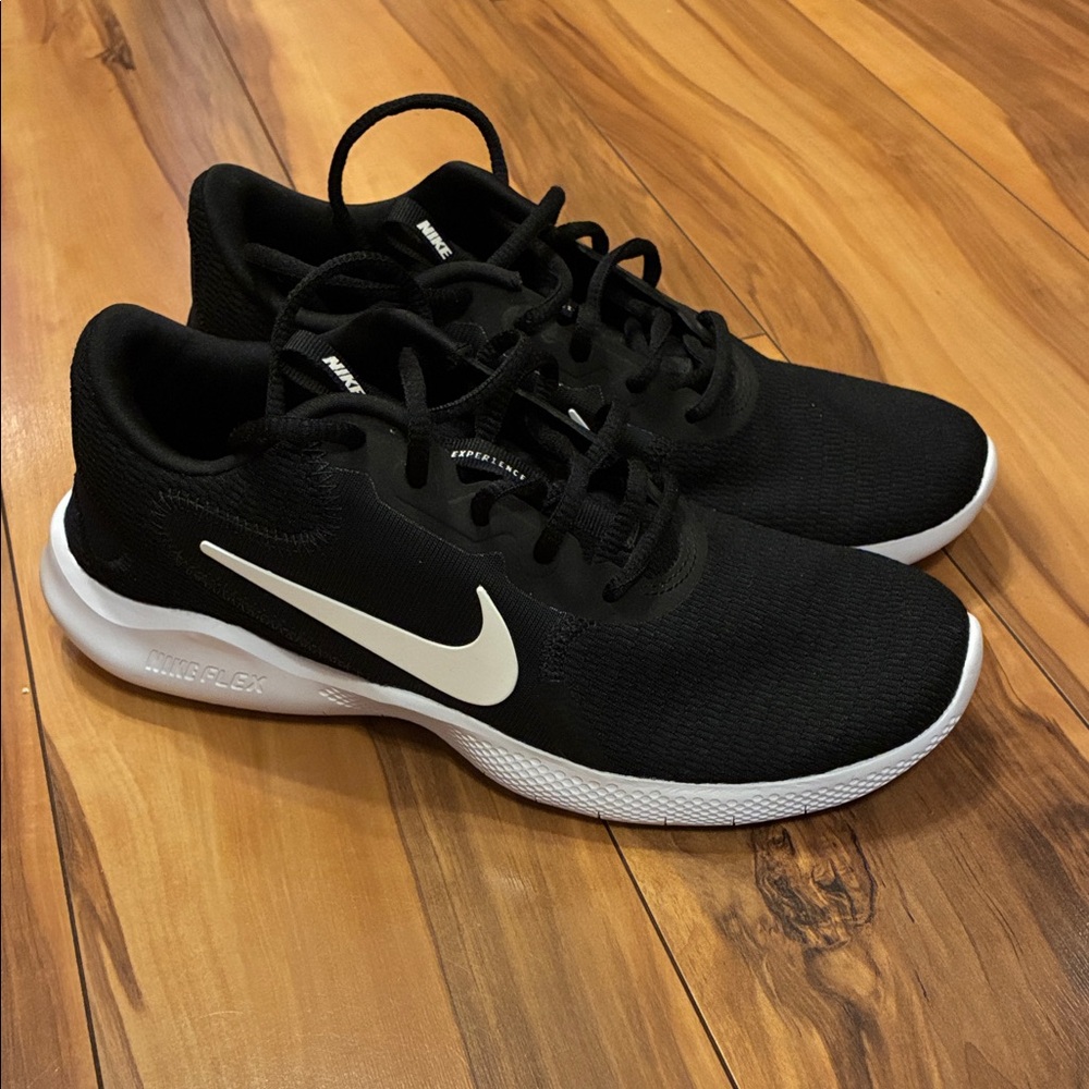Nike Flex Experience sneakers